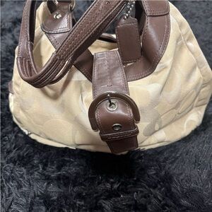 Coach Hobo Style Shoulder Bag